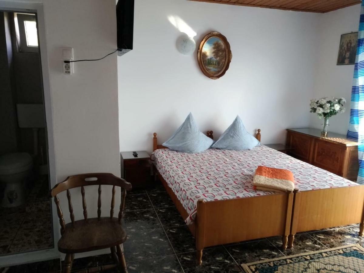Casa Din Gradina Villa เอโฟรีเอซูด ภายนอก รูปภาพ