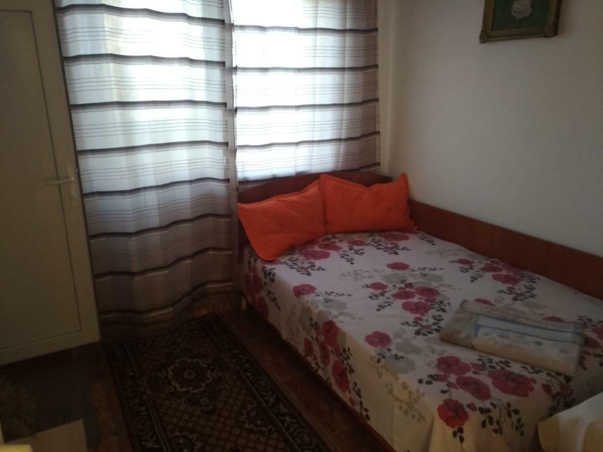 Casa Din Gradina Villa เอโฟรีเอซูด ภายนอก รูปภาพ