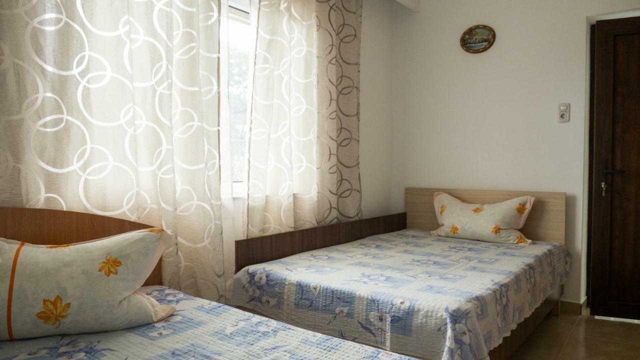 Casa Din Gradina Villa เอโฟรีเอซูด ภายนอก รูปภาพ