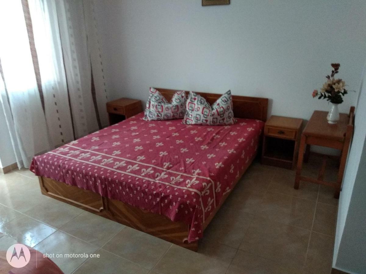 Casa Din Gradina Villa เอโฟรีเอซูด ภายนอก รูปภาพ